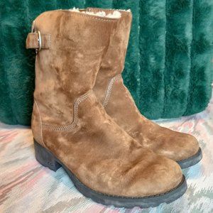 UGG Australian Women's Brown Leather Sheepskin Lined Side Zip 1982 Boots sz 7.5